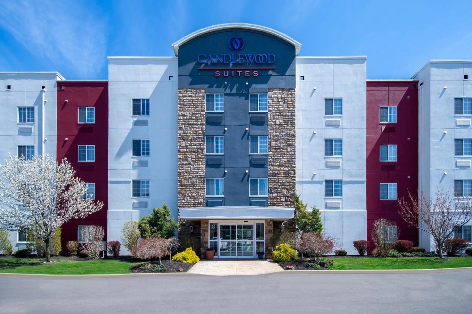 Candlewood Suites Buffalo Amherst, An Ihg Hotel Экстерьер фото